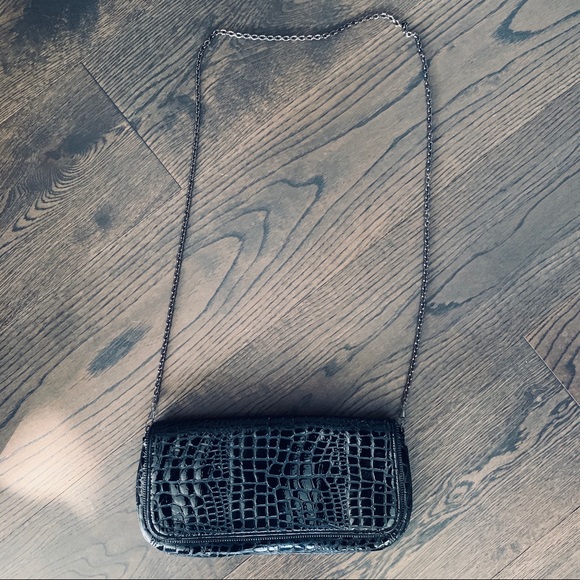 Nine West | Clutch with detachable chain - Picture 4 of 6